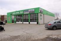 20_1800_dundas_st_e_london.jpg