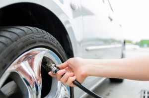 road_trip_tips-Check_your_tire_pressure