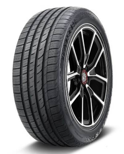 Image of a Hercules Raptis R-T5 tire, which can be found at Active Green + Ross in Toronto, ON