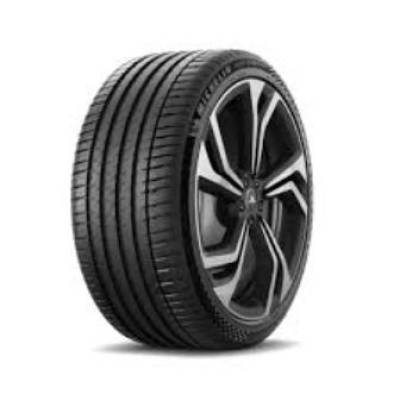 Image of a Michelin Pilot Sport 4 SUV tire, which can be found at Active Green + Ross in Toronto, ON