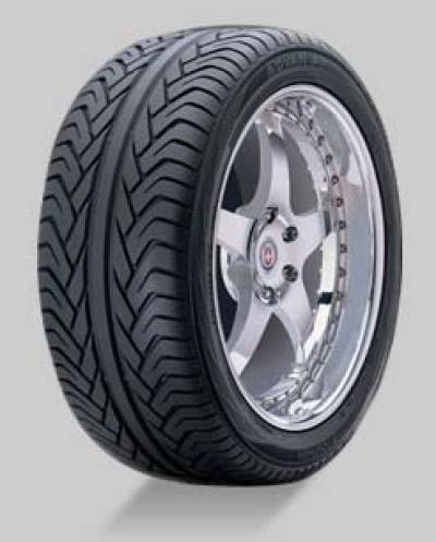 Image of a Yokohama 1 Advan ST V802  MO tire, which can be found at Active Green + Ross in Toronto, ON